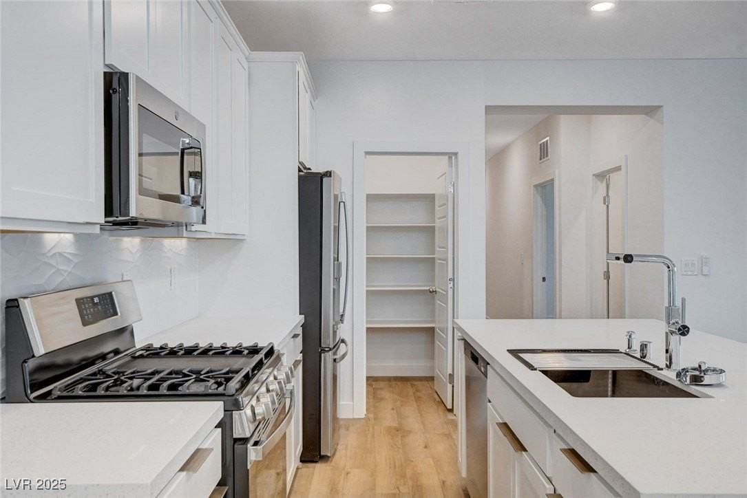 237 Callen Falls Ave #2025 - Photo 6 of 50