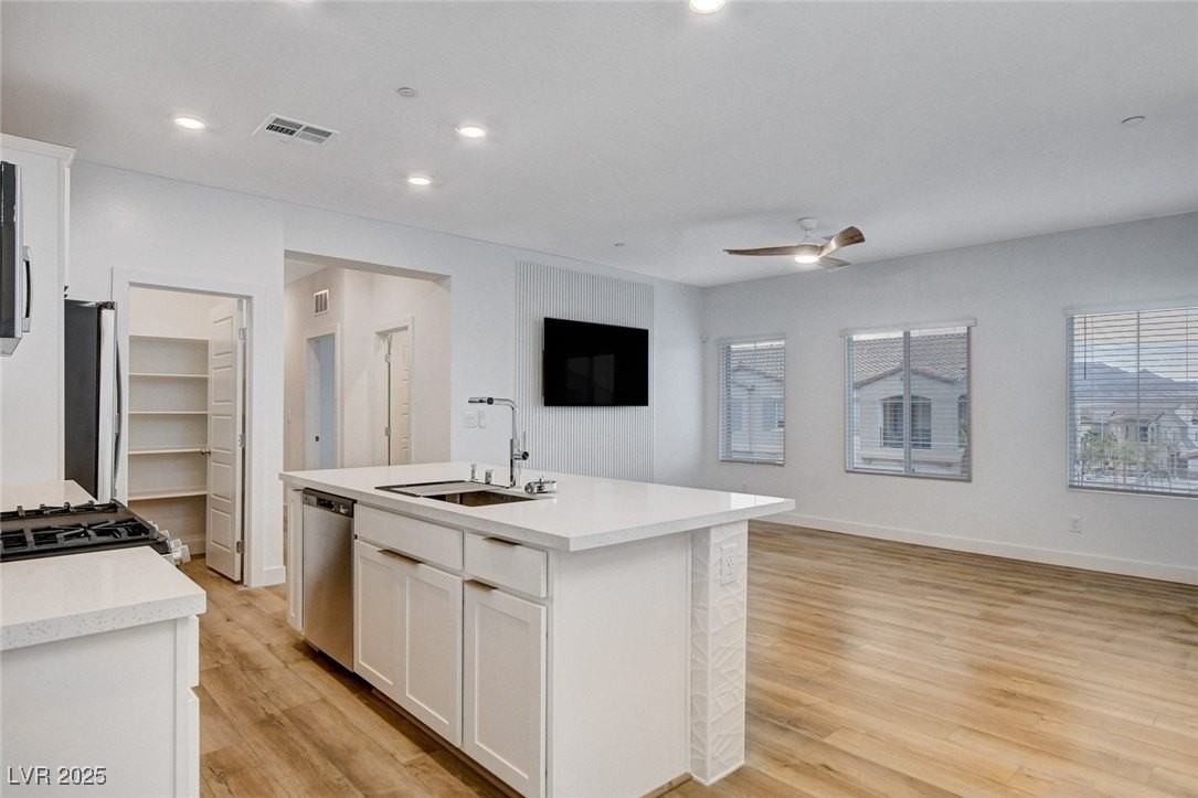 237 Callen Falls Ave #2025 - Photo 7 of 50