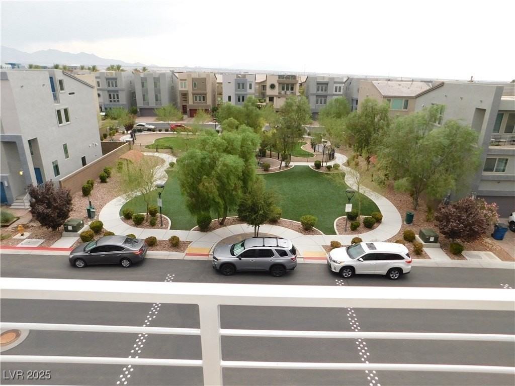 8065 Misty Canyon Avenue - Photo 3 of 43