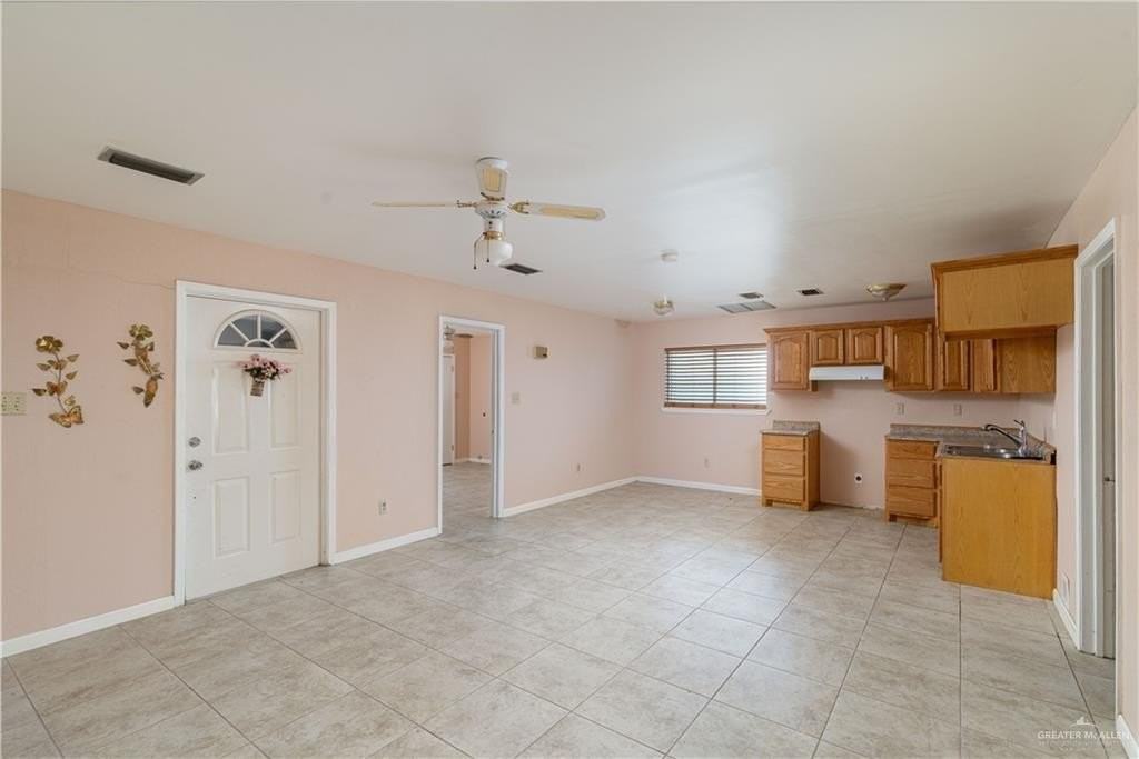 1807 Village Square - Photo 3 of 17