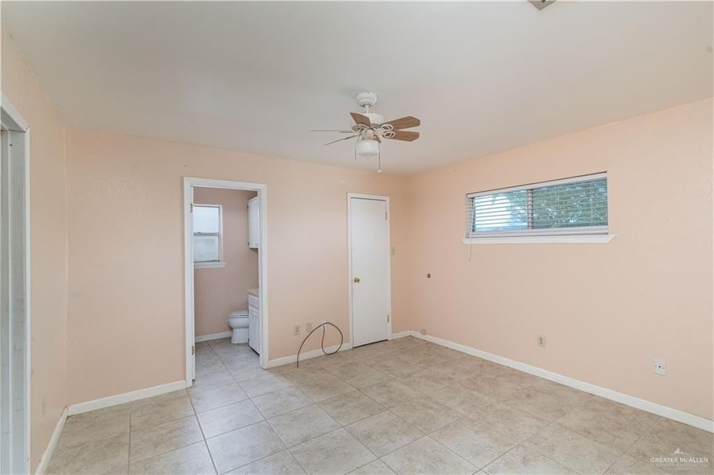 1807 Village Square - Photo 6 of 17