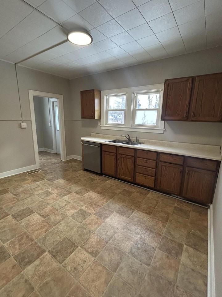 South Greenwich Street #1 - Photo 3 of 8