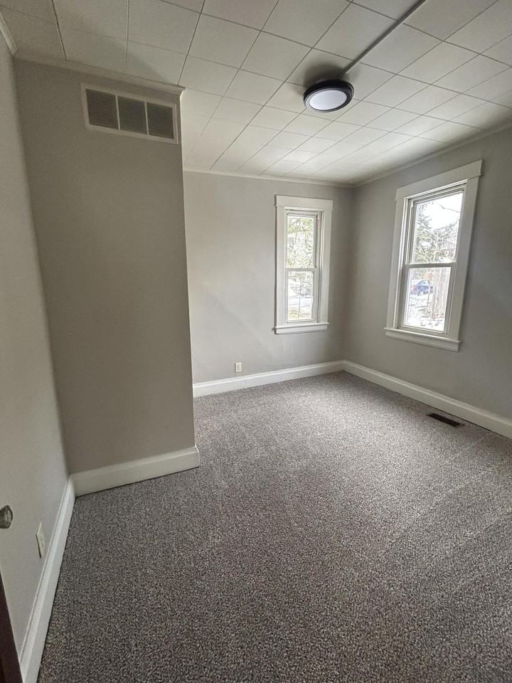 South Greenwich Street #1 - Photo 4 of 8