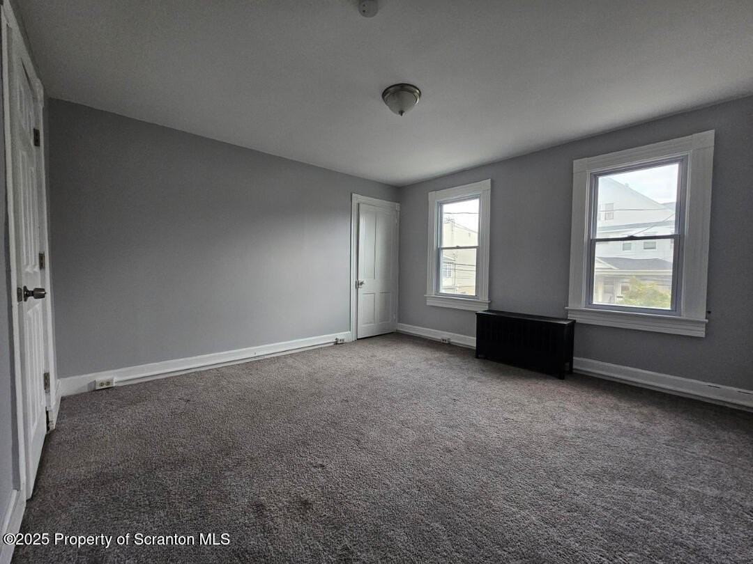 922 S Webster Ave #1 - Photo 3 of 5