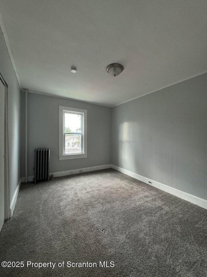 922 S Webster Ave #1 - Photo 4 of 5