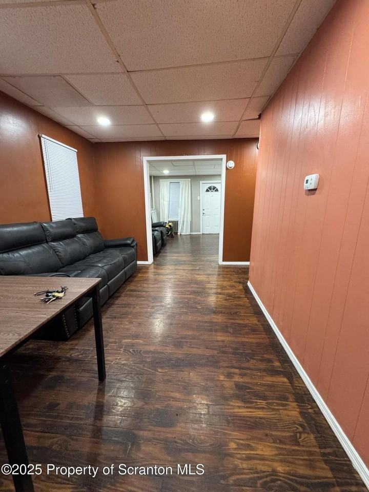 618 Deacon Street - Photo 6 of 12