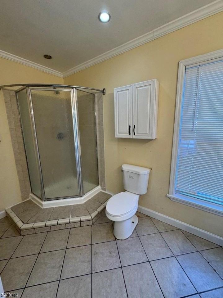 1141 Louisa St - Photo 3 of 14