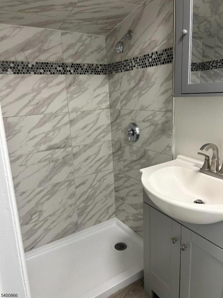 95 East Cedar Street - Photo 5 of 9