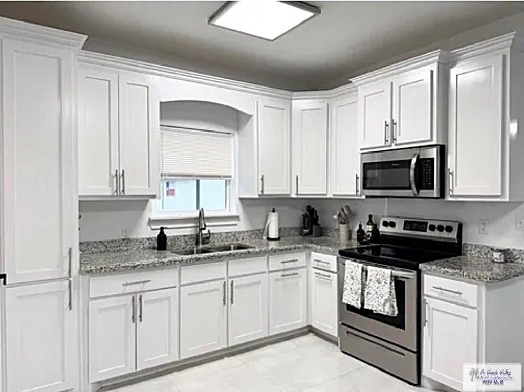 1420 Codorniz Drive - Photo 2 of 8