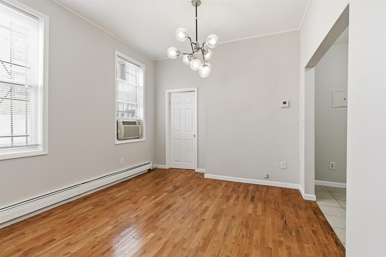 154 South Street #1F