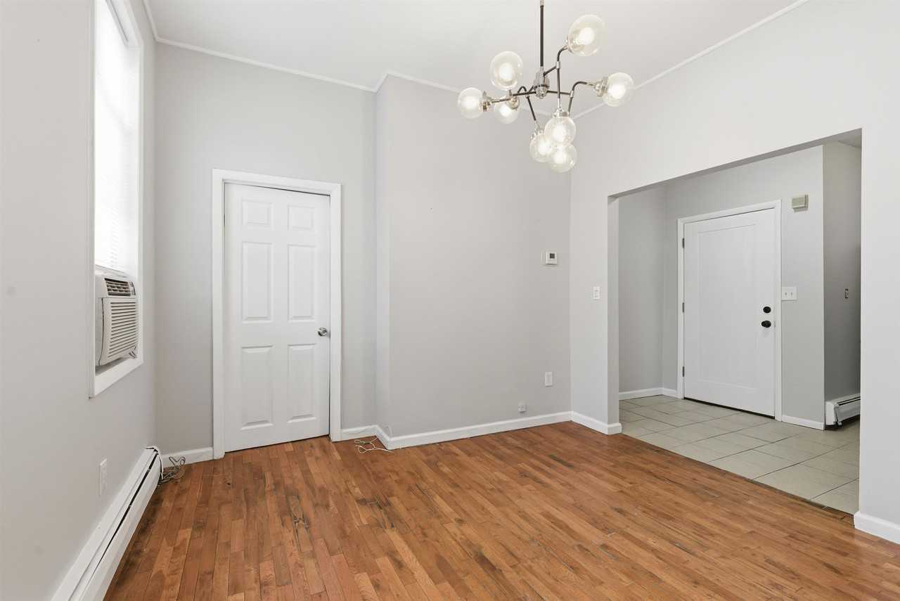 154 South St #1 - Photo 3 of 15