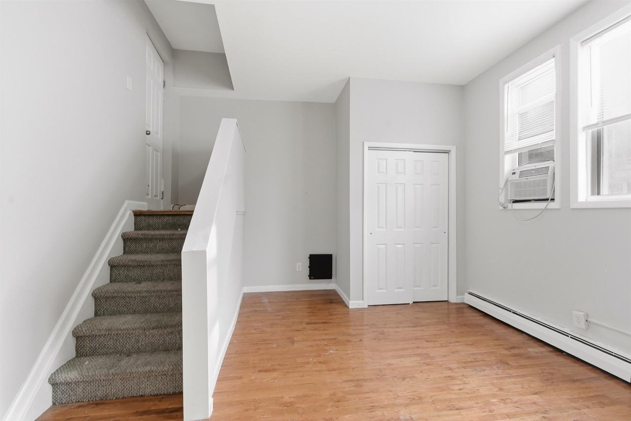 154 South St #1 - Photo 7 of 15