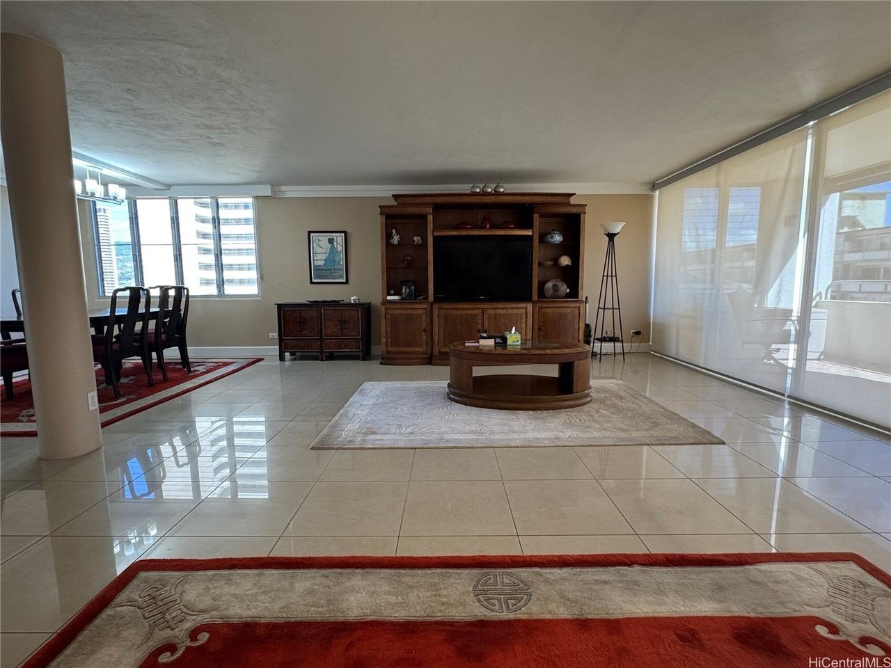 430 Kaiolu St Apt 1101 #1101 - Photo 2 of 20