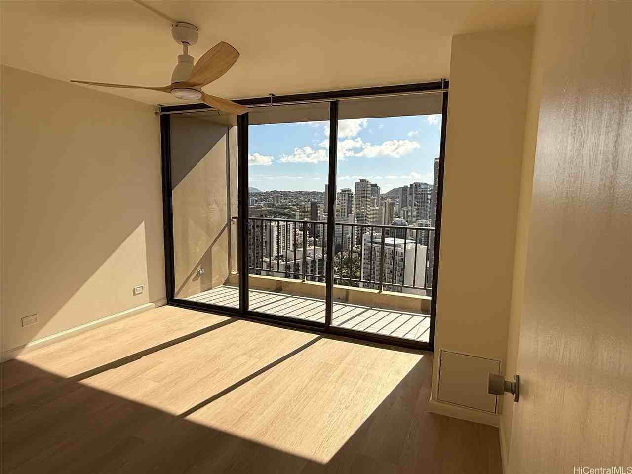 411 Hobron Lane #3605 - Photo 4 of 25