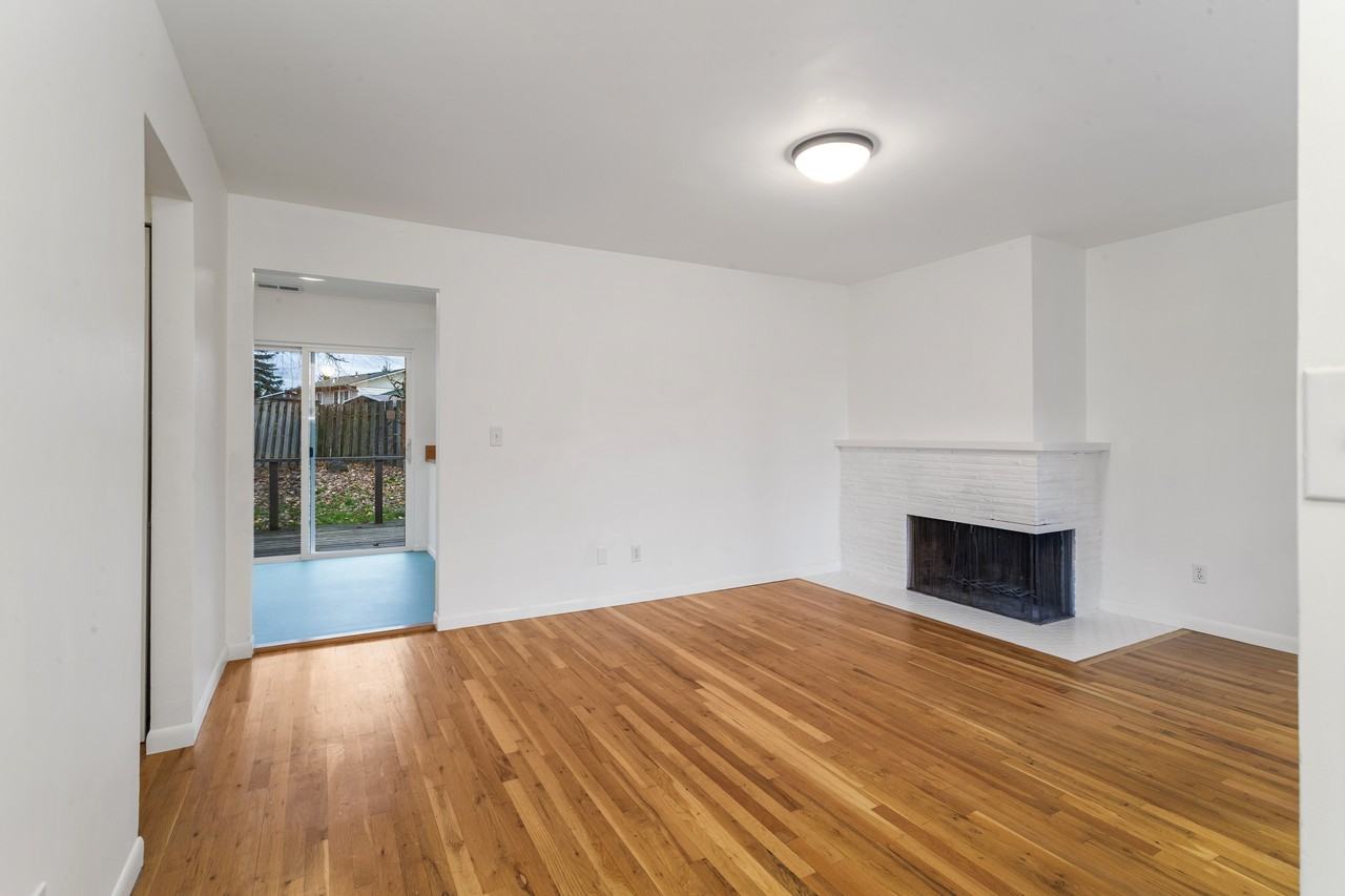 9144 Se Rainbow Cir #1 - Photo 3 of 31