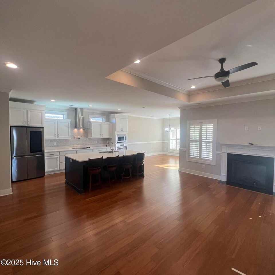 1622 Prop Dr - Photo 3 of 26