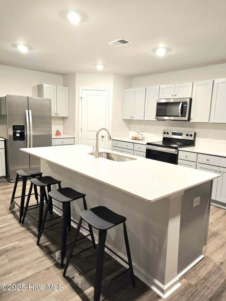 4917 Abbington Oaks Way - Photo 2 of 9