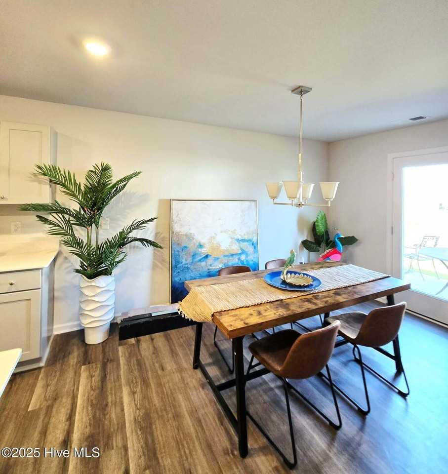 4917 Abbington Oaks Way - Photo 4 of 9