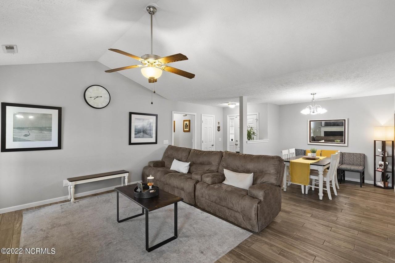 337 Rose Bud Lane - Photo 6 of 26