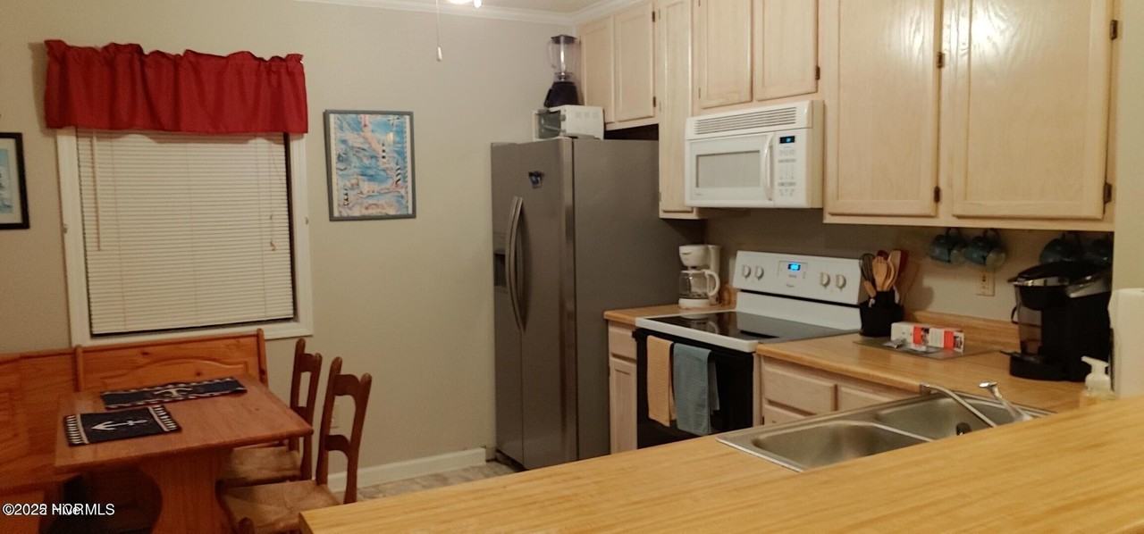 2224 New River Inlet Road #331 - Photo 3 of 7