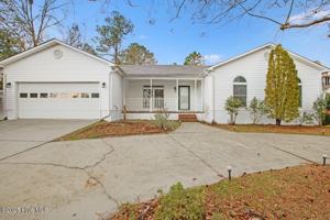 featured image of 147 East Ivybridge Drive