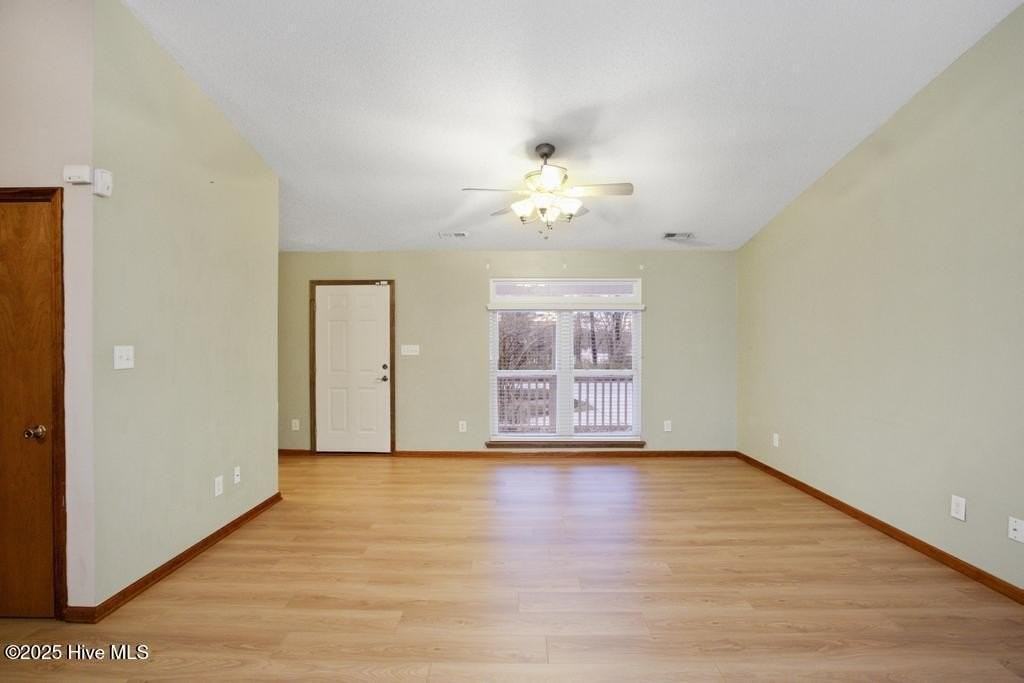 147 East Ivybridge Drive - Photo 4 of 23