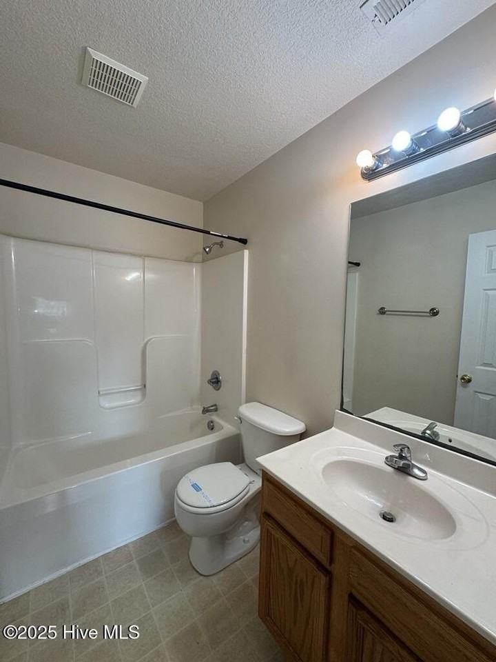 1106 Springwood Dr - Photo 7 of 13