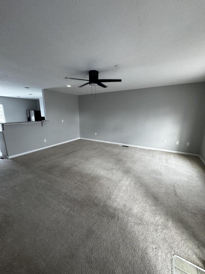 2491 Aristocracy Circle - Photo 4 of 20