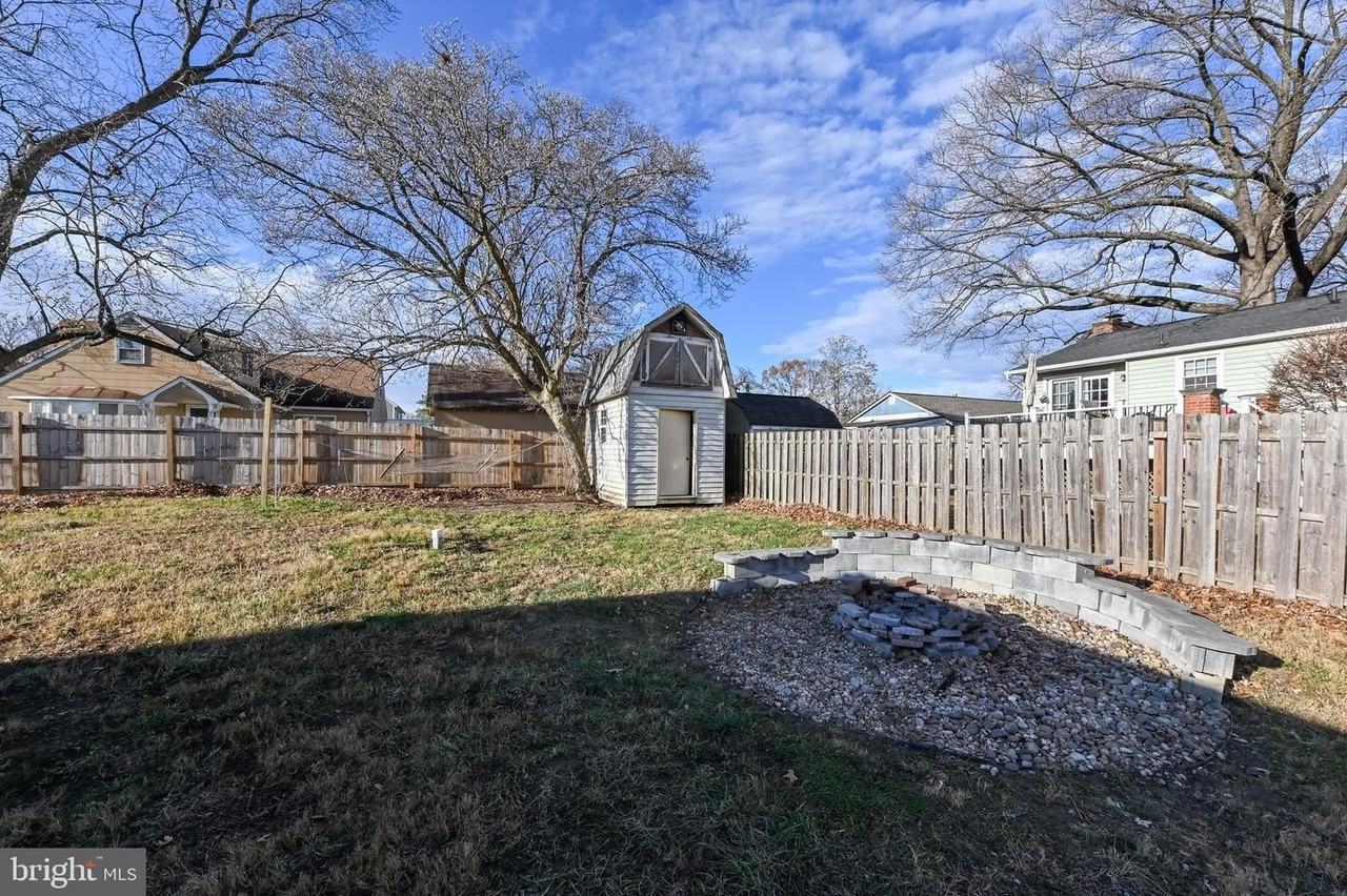 1615 Grange Rd - Photo 6 of 29