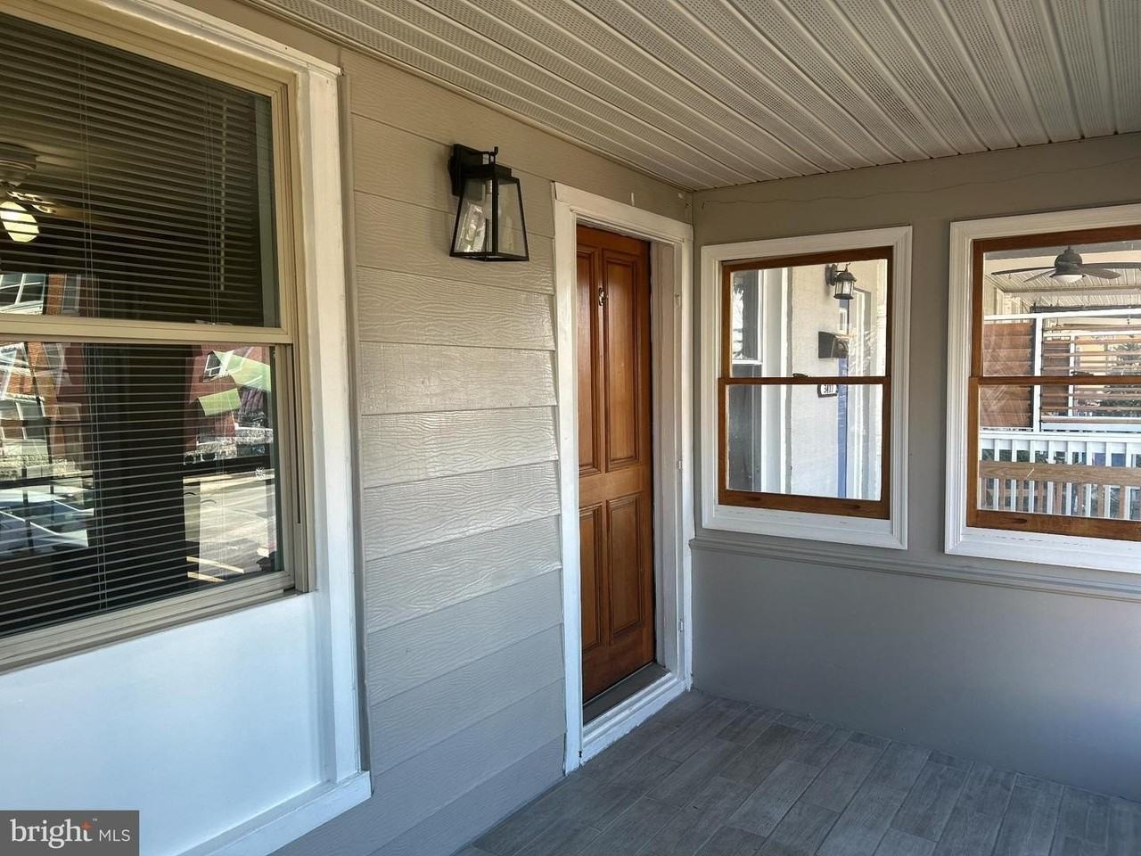 3419 Chestnut Avenue - Photo 2 of 11