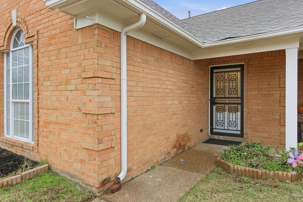 6856 Wrigley Drive - Photo 4 of 25