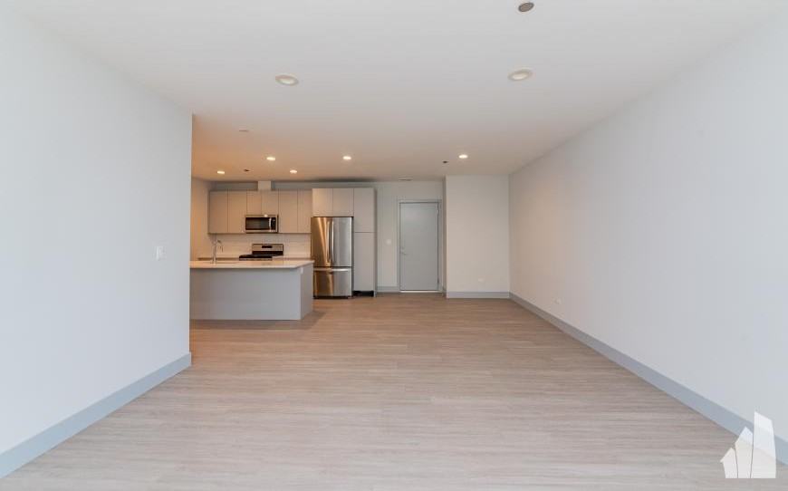 6400 North Wayne Avenue - Photo 4 of 10