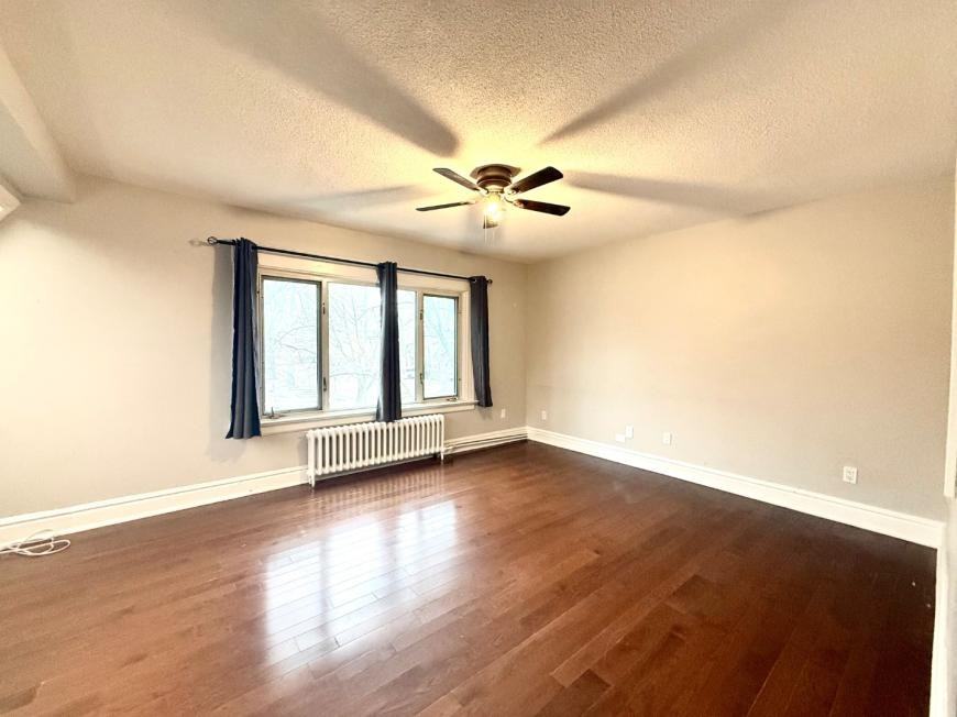 101 Louisa St - Photo 5 of 10