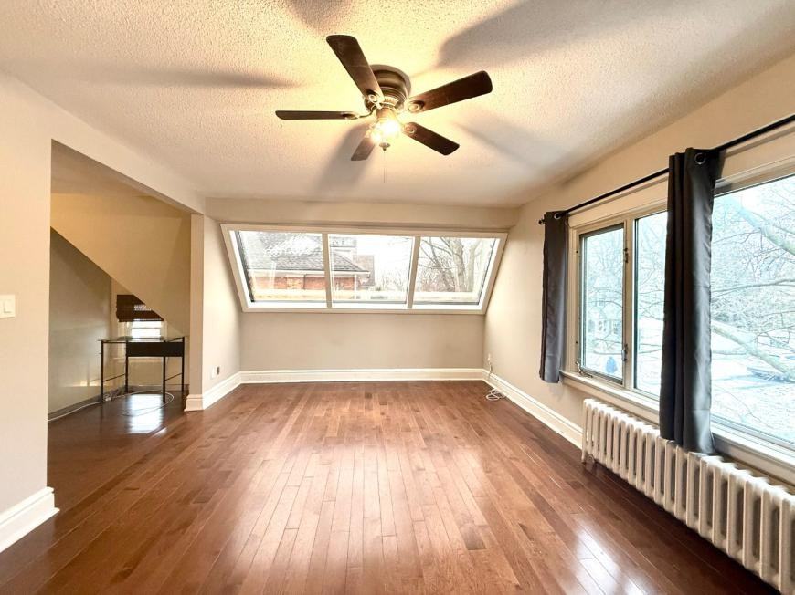 101 Louisa St - Photo 6 of 10