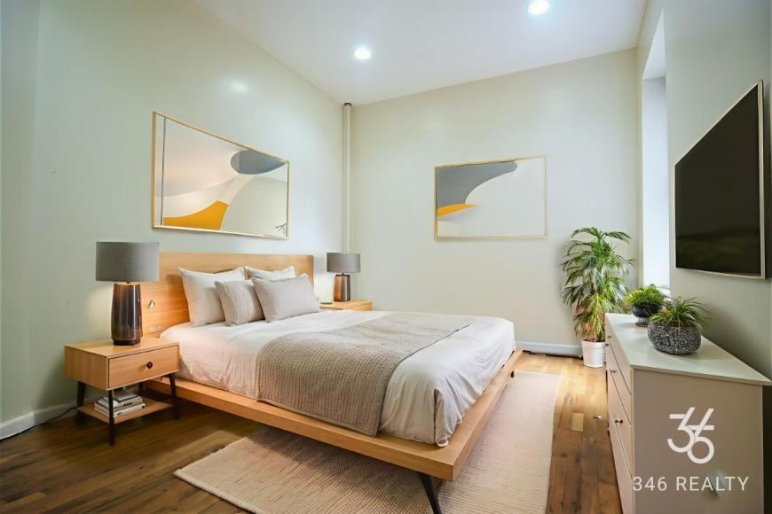 552 West 184th Street - Photo 3 of 9