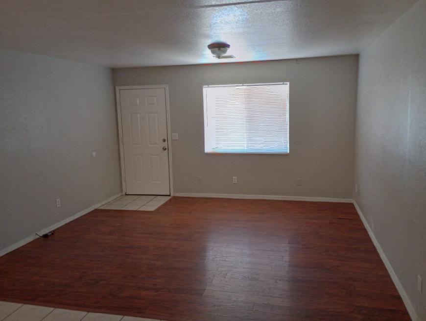 14340 South Durango Road - Photo 4 of 10