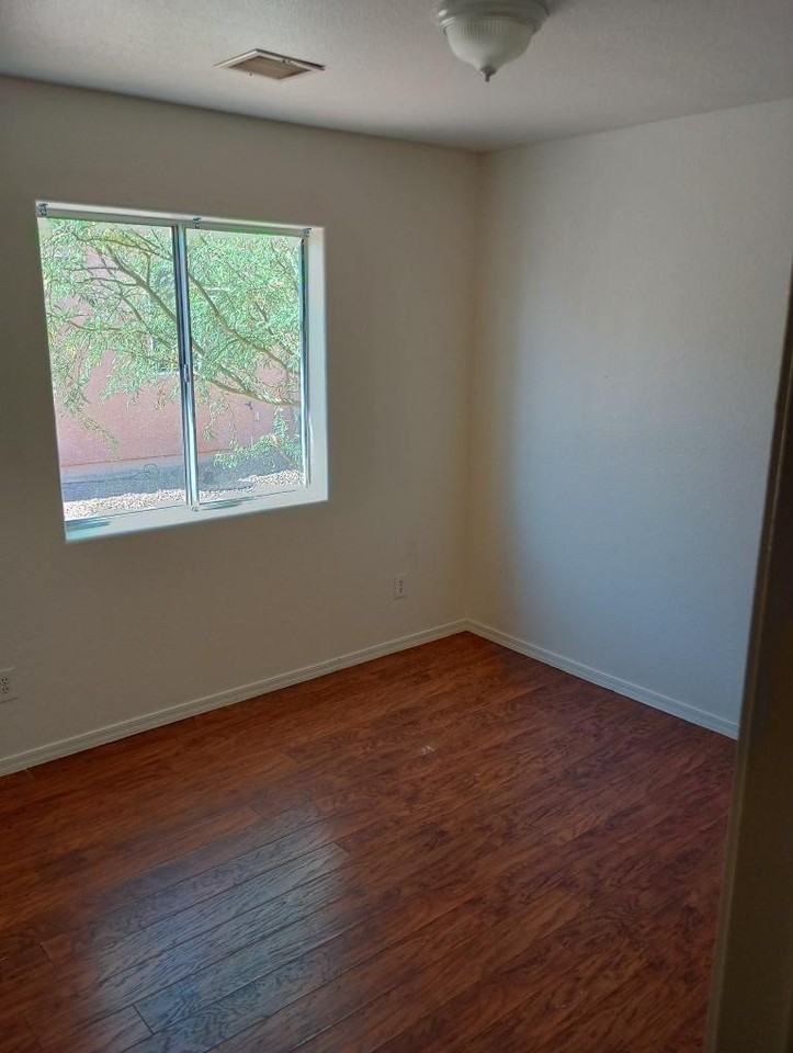 14340 South Durango Road - Photo 7 of 10