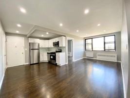 featured image of 831 Bartholdi Street