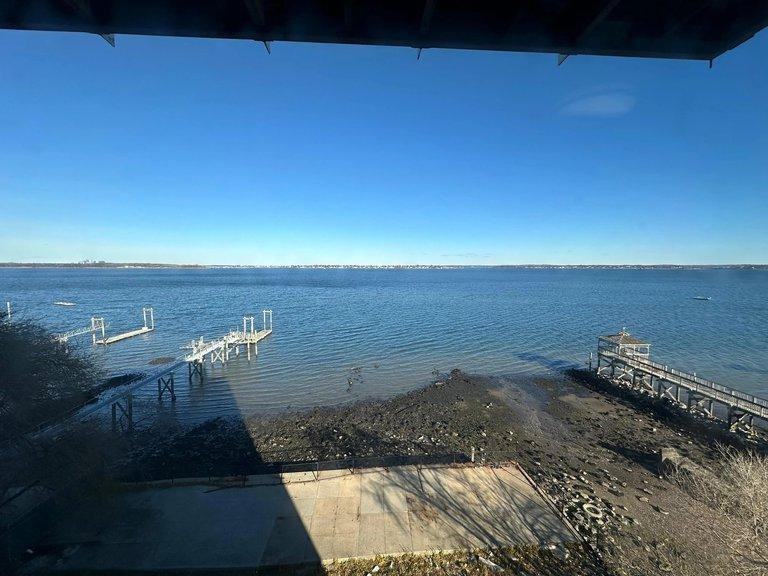 3255 Randall Avenue - Photo 3 of 6