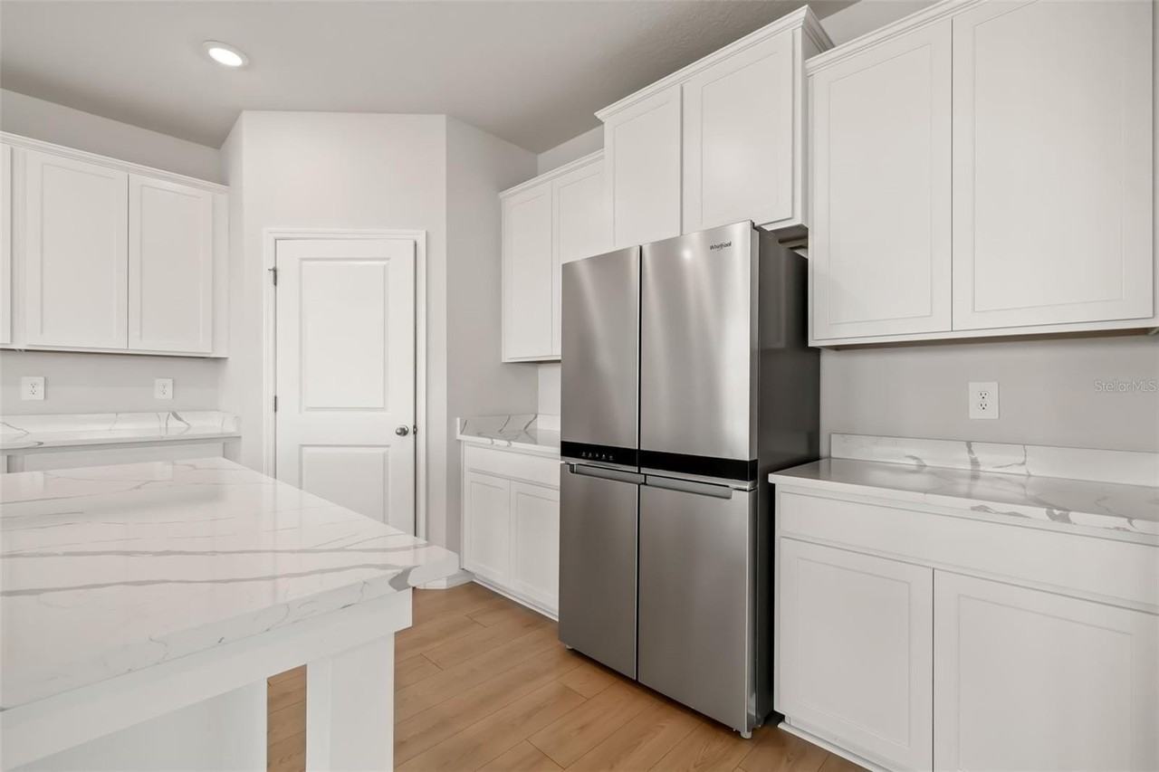 17107 James Trail - Photo 5 of 40