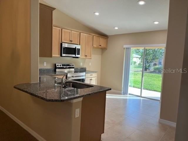 52 Wellwood Ln #A - Photo 5 of 14