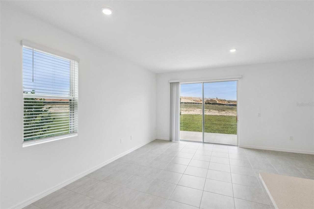 7621 Waterscape Drive - Photo 5 of 19