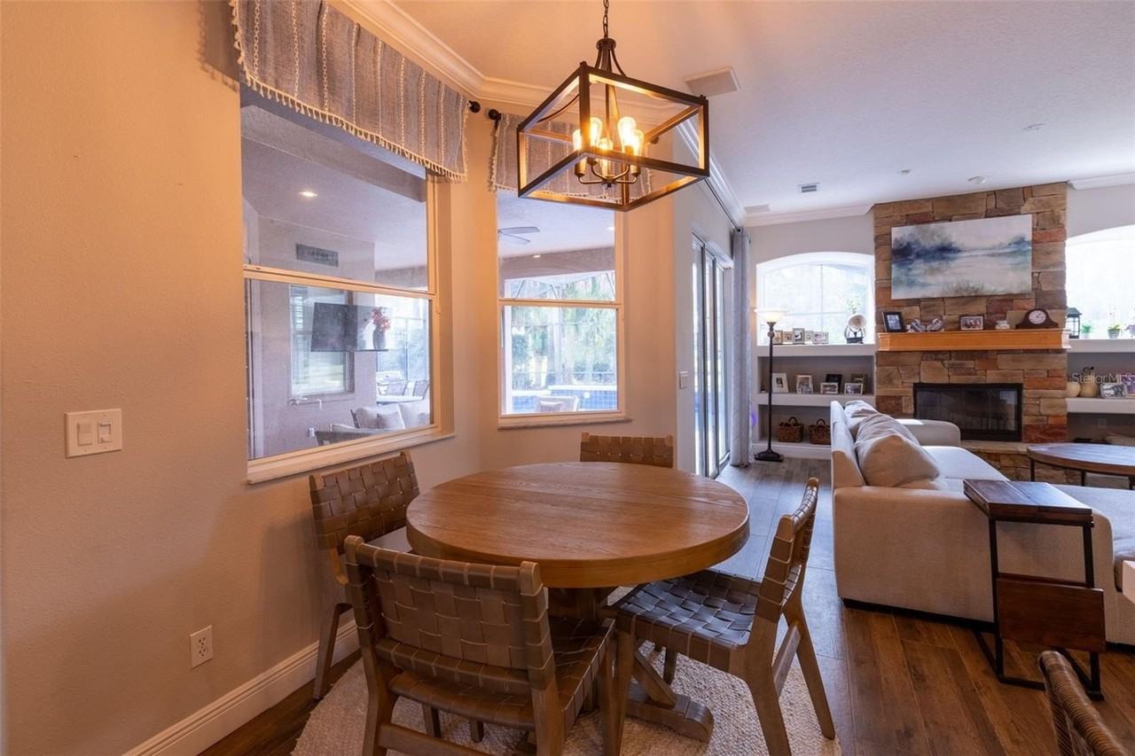 1084 Shadowmoss Circle - Photo 7 of 17