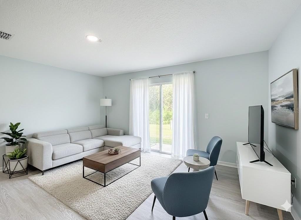 249 Royal Palm Drive - Photo 5 of 45