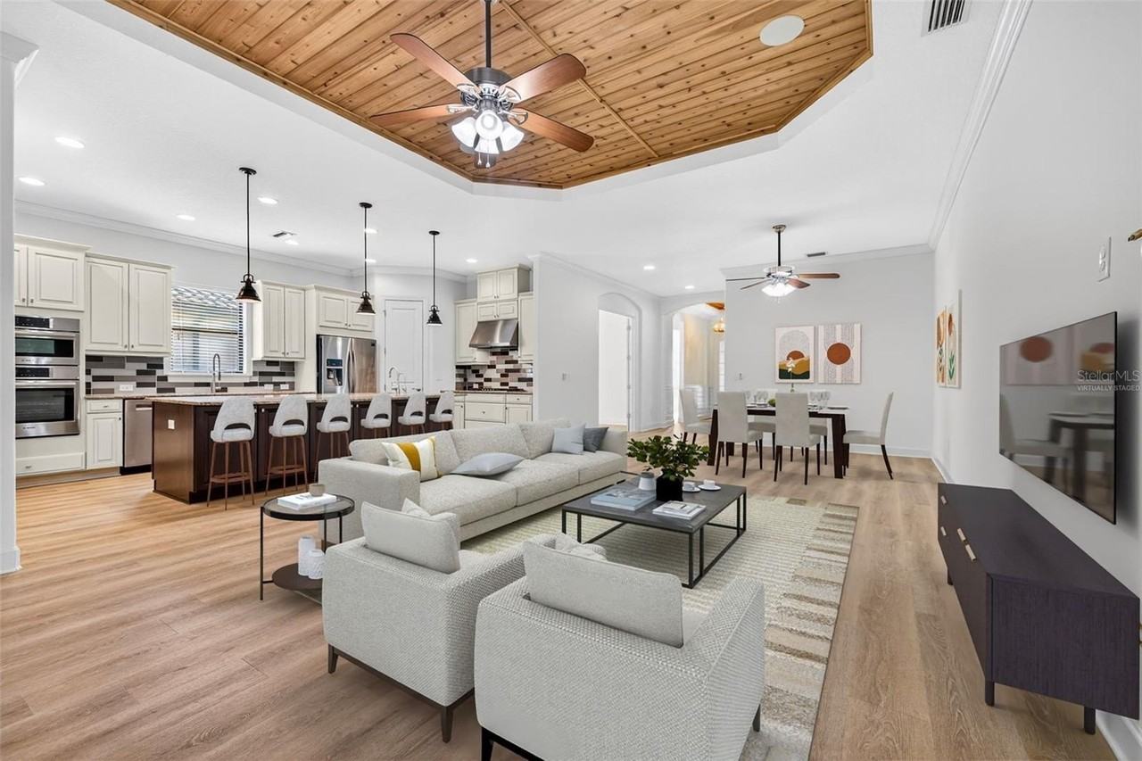 9914 Craftsman Parkway - Photo 4 of 50