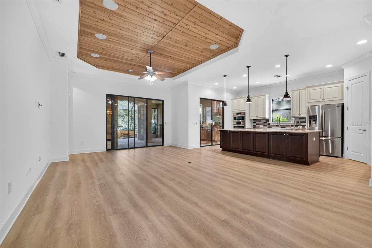 9914 Craftsman Parkway - Photo 6 of 50