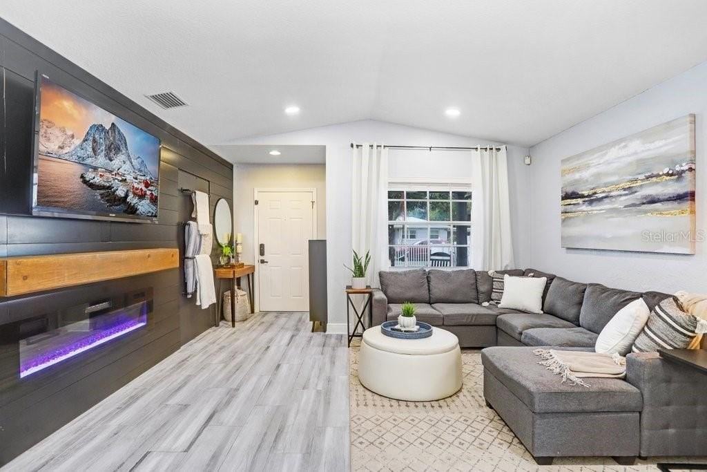 3122 West Grace Street - Photo 4 of 31