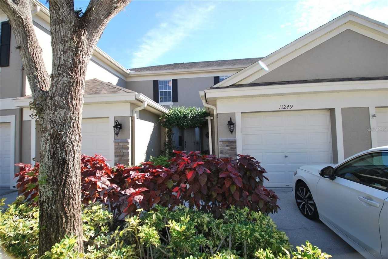 11251 Windsor Place Circle - Photo 2 of 24