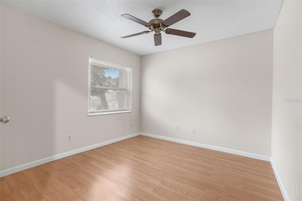 2078 Loma Linda Way North - Photo 7 of 23