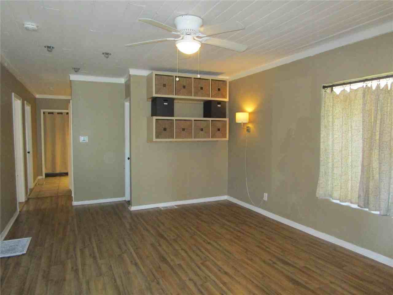 1315 East Osborne Avenue - Photo 4 of 15